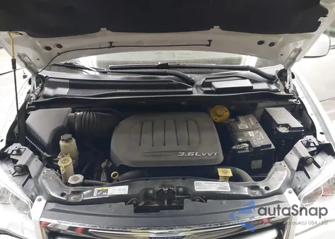 2016 Chrysler Town & Country Touring из США, поврежденный, VIN 2C4RC1BG3GR254137